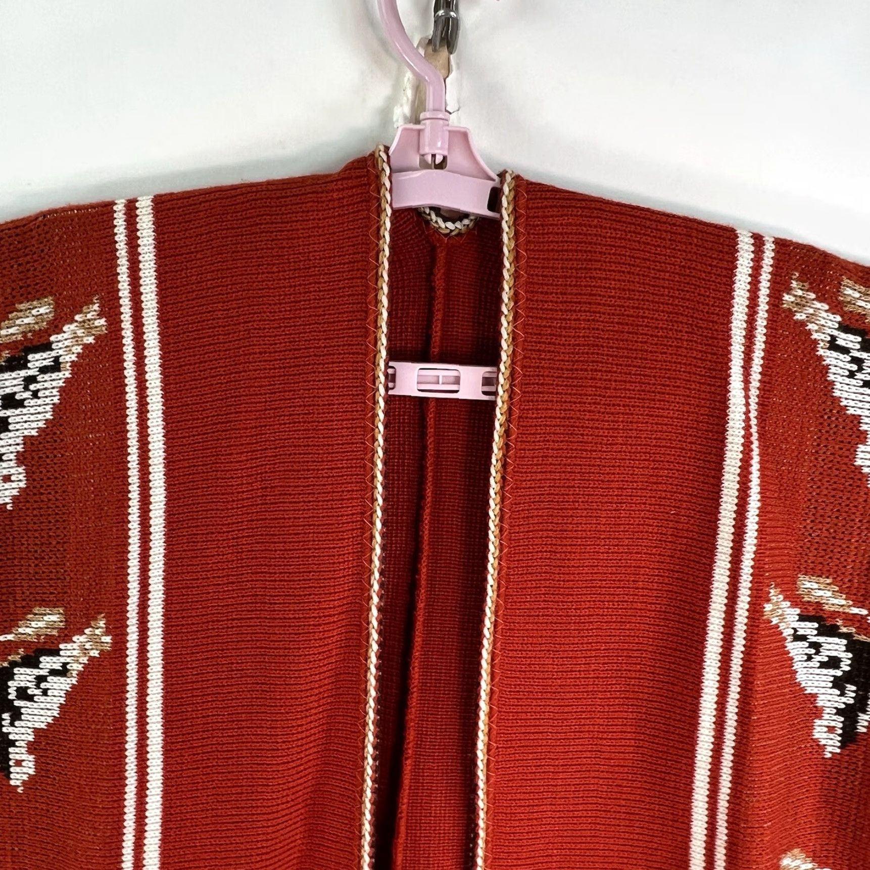 Rusty VINTAGE Southwestern Bird Poncho Sweater Womens One Size Rust Orange Animal Print Cape with Fringe Tasseled Accents Size ONE SIZE - 3 Thumbnail