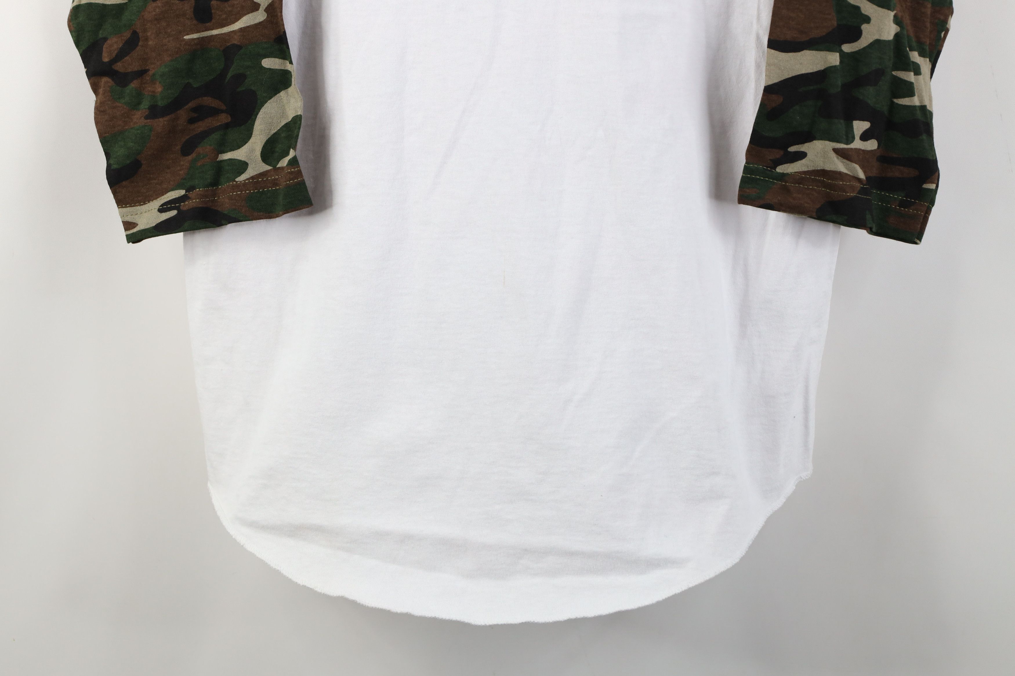 Vintage Vintage Jeep Motor Co Camouflage Baseball Raglan T-Shirt Size US M / EU 48-50 / 2 - 3 Thumbnail