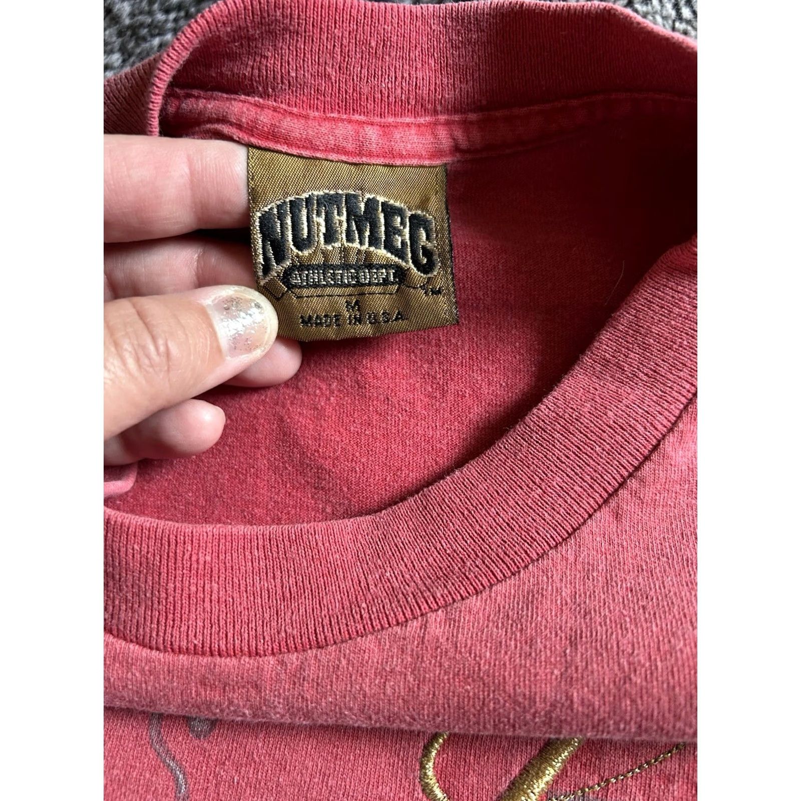 Nutmeg Nutmeg Bulls Locker Room T-Shirt Chicago Vintage 90s Red M Mens Size US M / EU 48-50 / 2 - 4 Thumbnail
