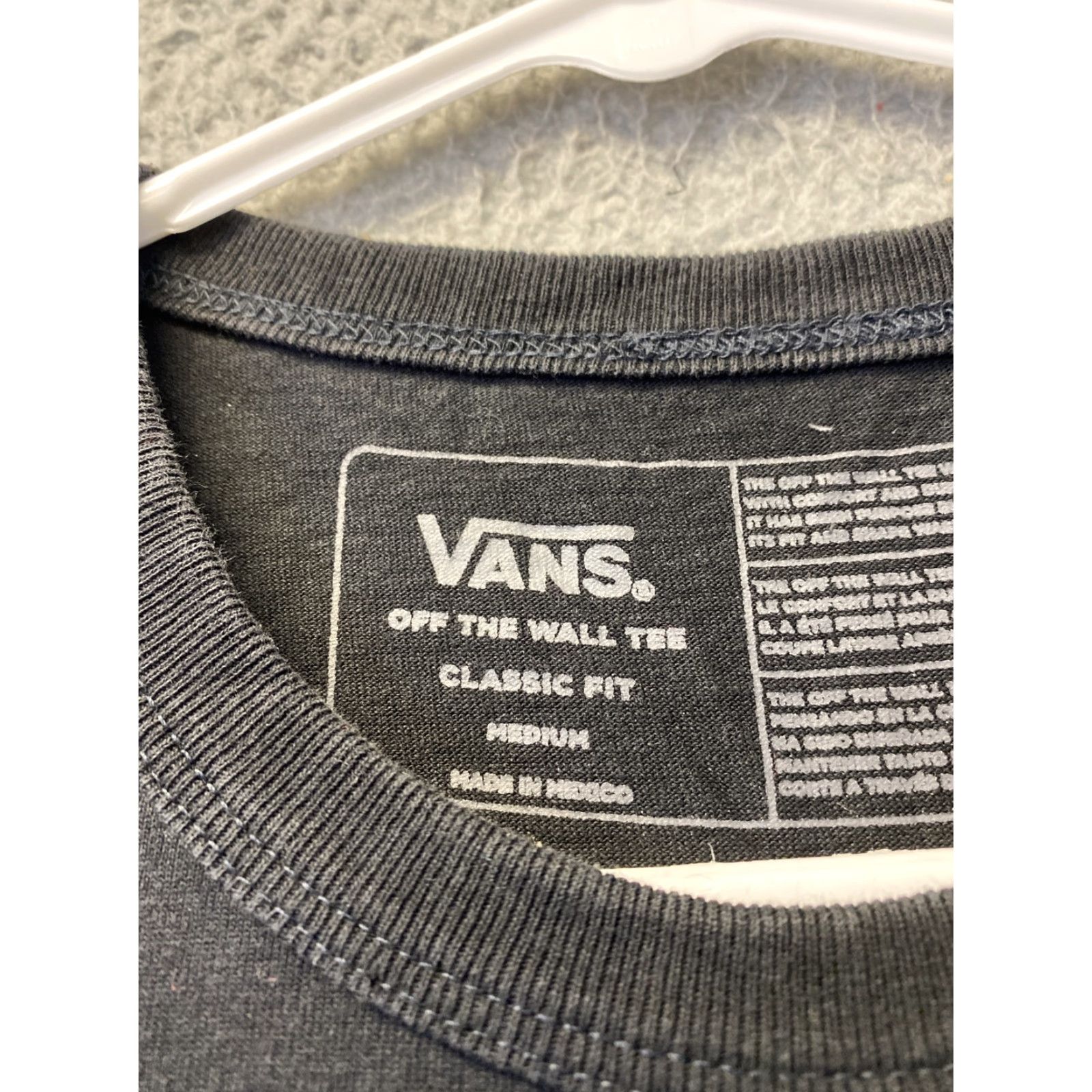 Vans VINTAGE? Wait not vintage. The item is Vans T-shirt Off The Wall Short Sleeve Classic Men’s Black Medium 46-48 Black Graphic Logo Mens T-Shirt Size US M / EU 48-50 / 2 - 4 Thumbnail