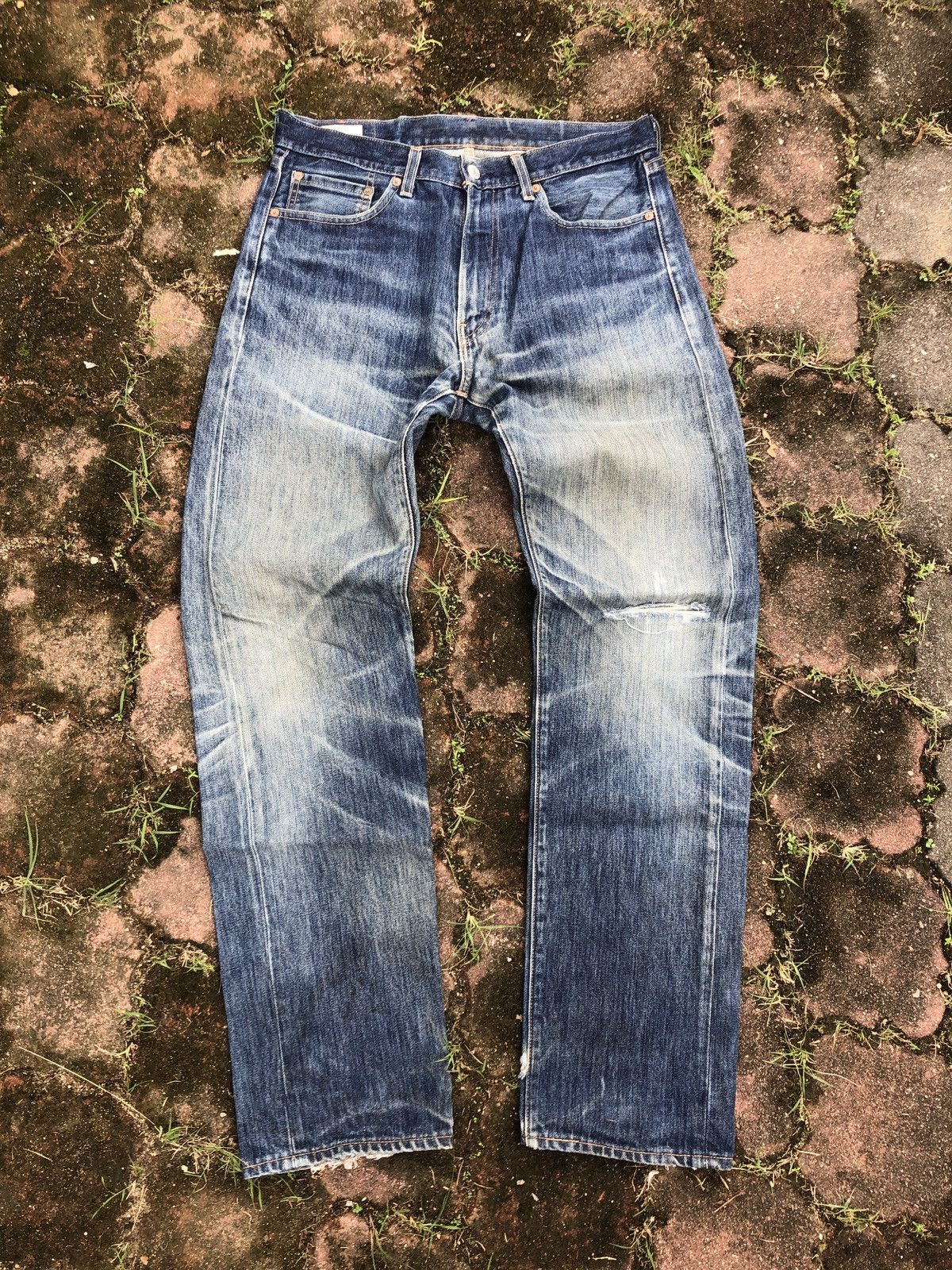 image of Distressed Denim x Levis Size 34X33.5 Vintage Levi's 505 Big E Distressed Jeans in Faded Blue, Men'