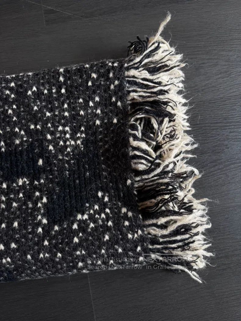 Dries Van Noten Dries Van Noten Brown Single-Side Frayed Wool Scarf Size ONE SIZE - 5 Thumbnail