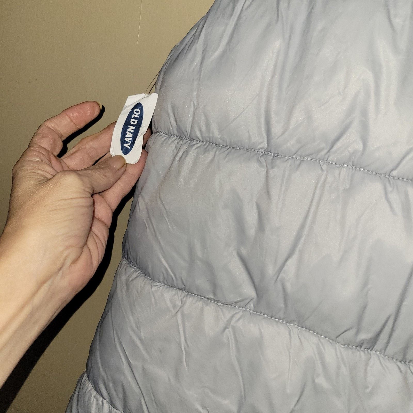 Old Navy Old Navy Sleeveless Large Vest Puffer Pockets Gray Size US L / EU 52-54 / 3 - 5 Thumbnail