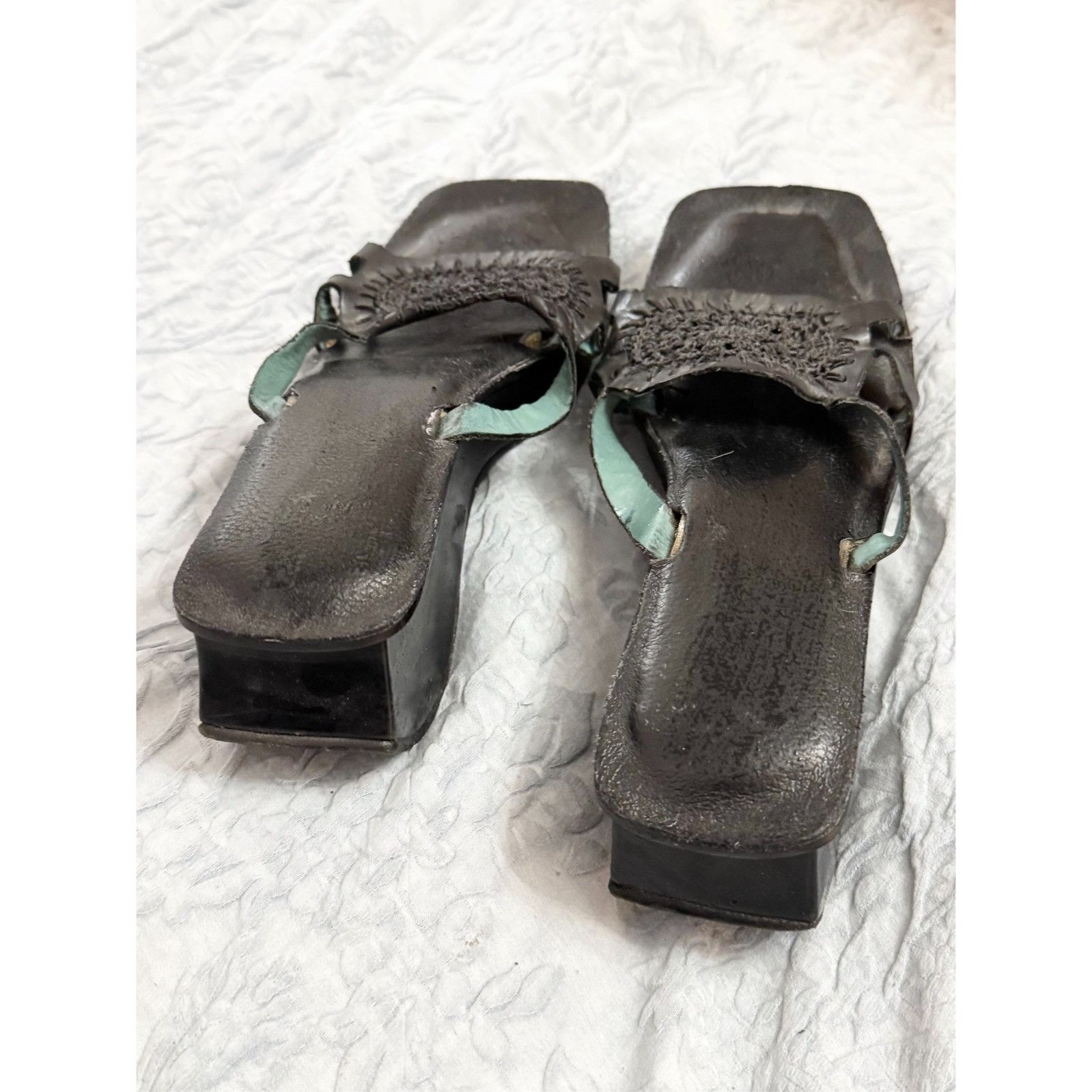 Bcbgmaxazria Vintage BCBG MAX AZRIA Black Print Block Heel Slide Sandals Size US 10 / IT 40 - 3 Thumbnail