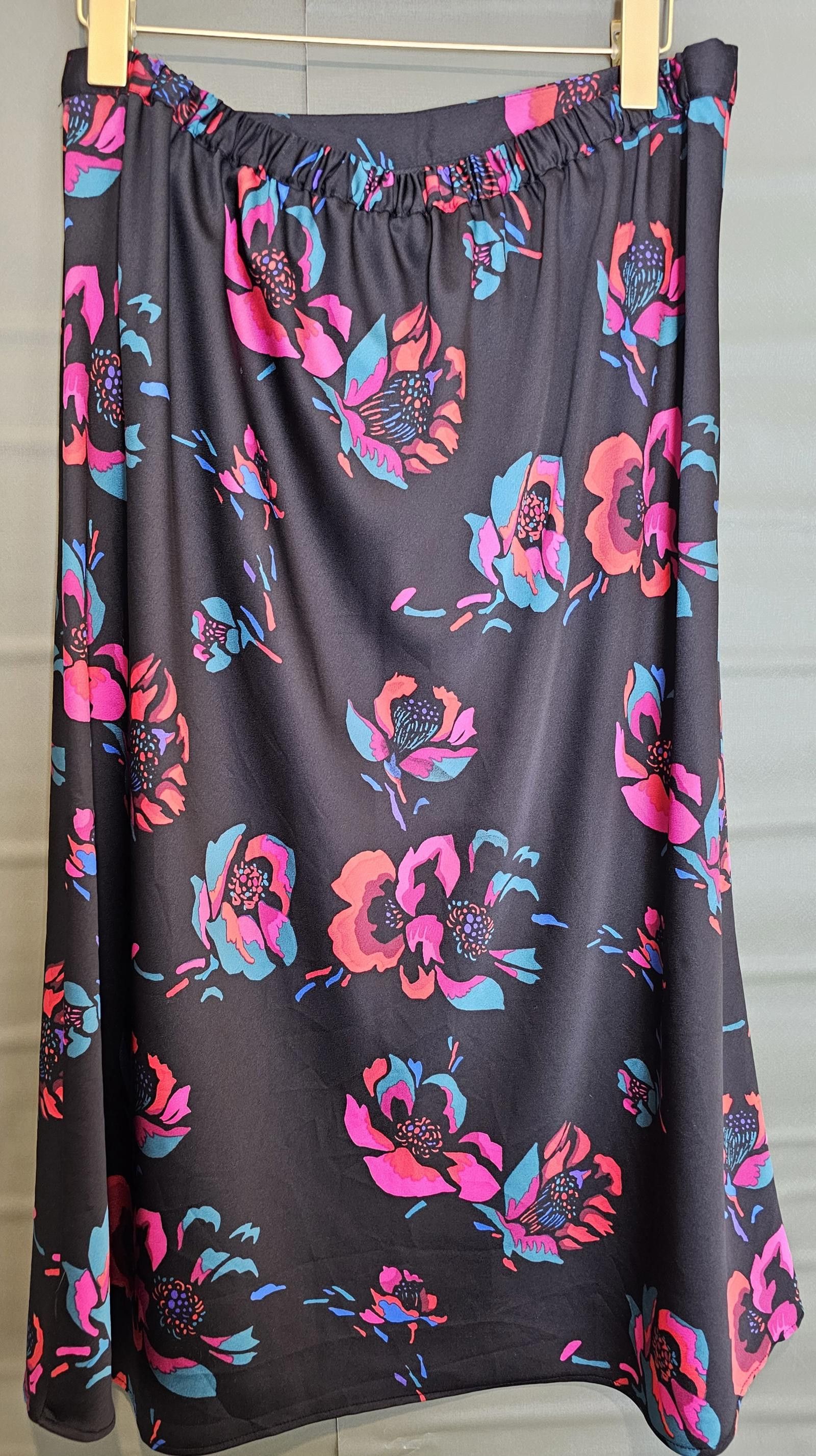 J.Crew J. Crew Skirt Black Womens Size M Long Polyester Size 32" / US 10 / IT 46 - 3 Thumbnail