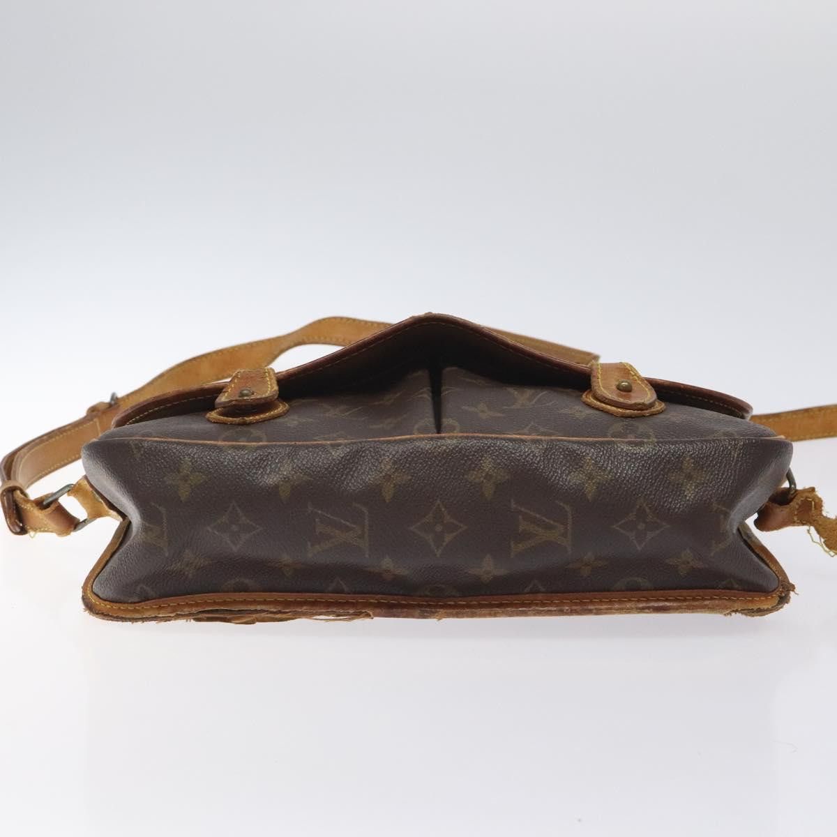 Louis Vuitton LOUIS VUITTON Monogram Givesier MM Shoulder Bag M42247 Size ONE SIZE - 5 Thumbnail
