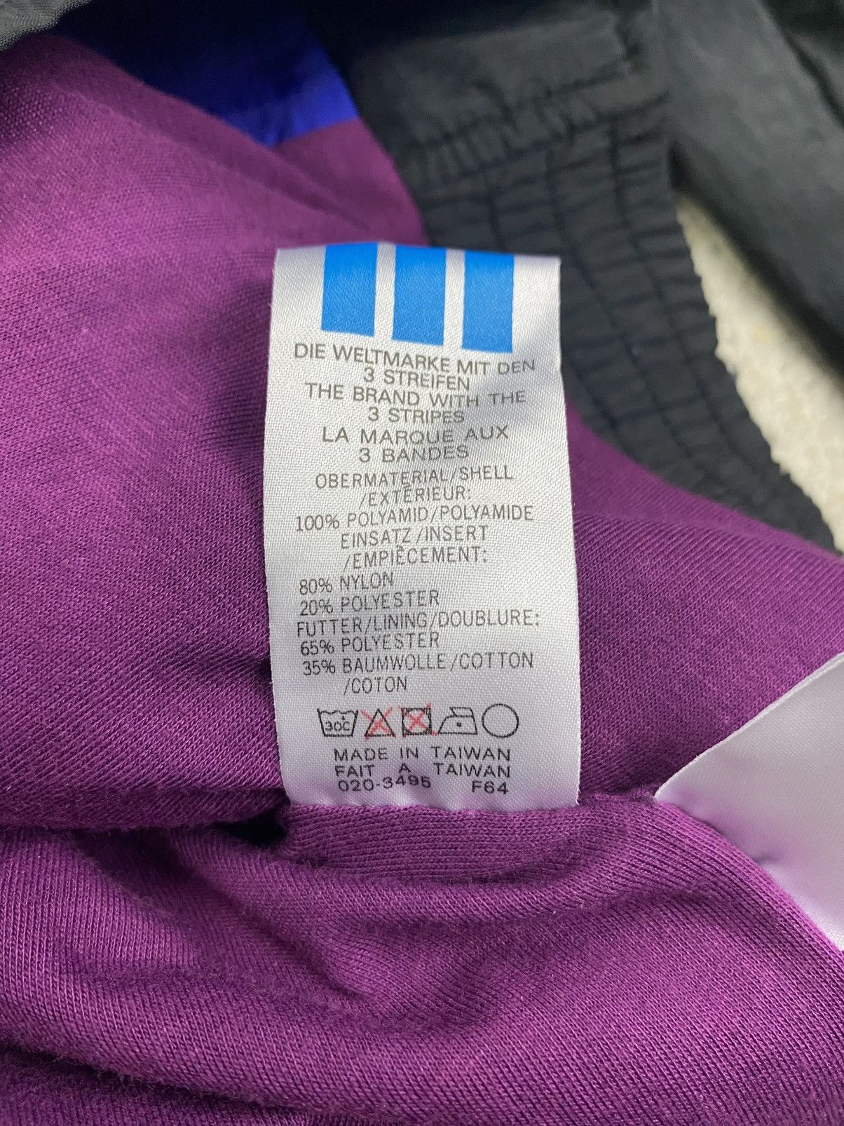 Adidas Adidas vintage track jacket windbreaker retro 90s oversized Size US XL / EU 56 / 4 - 4 Thumbnail