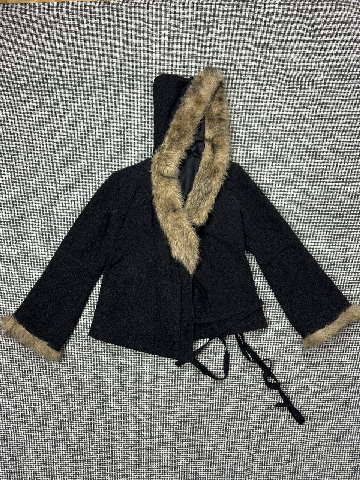 Japanese Brand Faux fur avant garde wool jacket japan style harajuku vtg Size S / US 4 / IT 40 - 2 Thumbnail
