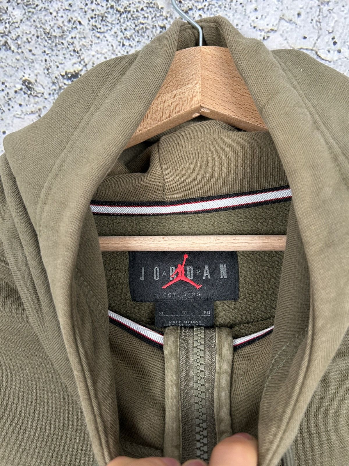 Jordan Brand Jordan Brand Air Hoodie Zip Khaki Streetwear Rap Baggy Skate Size US XL / EU 56 / 4 - 6 Thumbnail