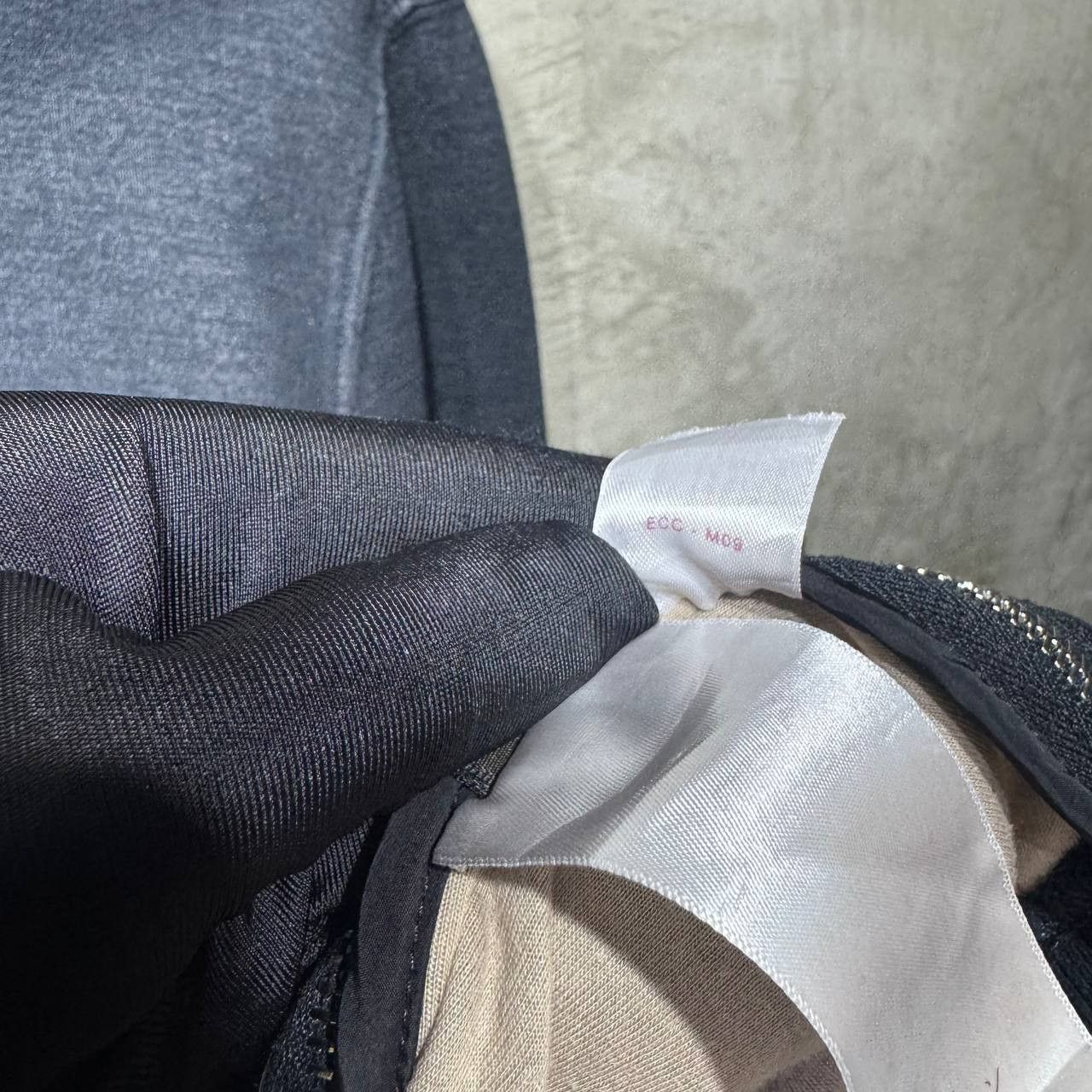Louis Vuitton Louis Vuitton Fleece Zip-up jacket with packable hood Size US M / EU 48-50 / 2 - 18 Thumbnail