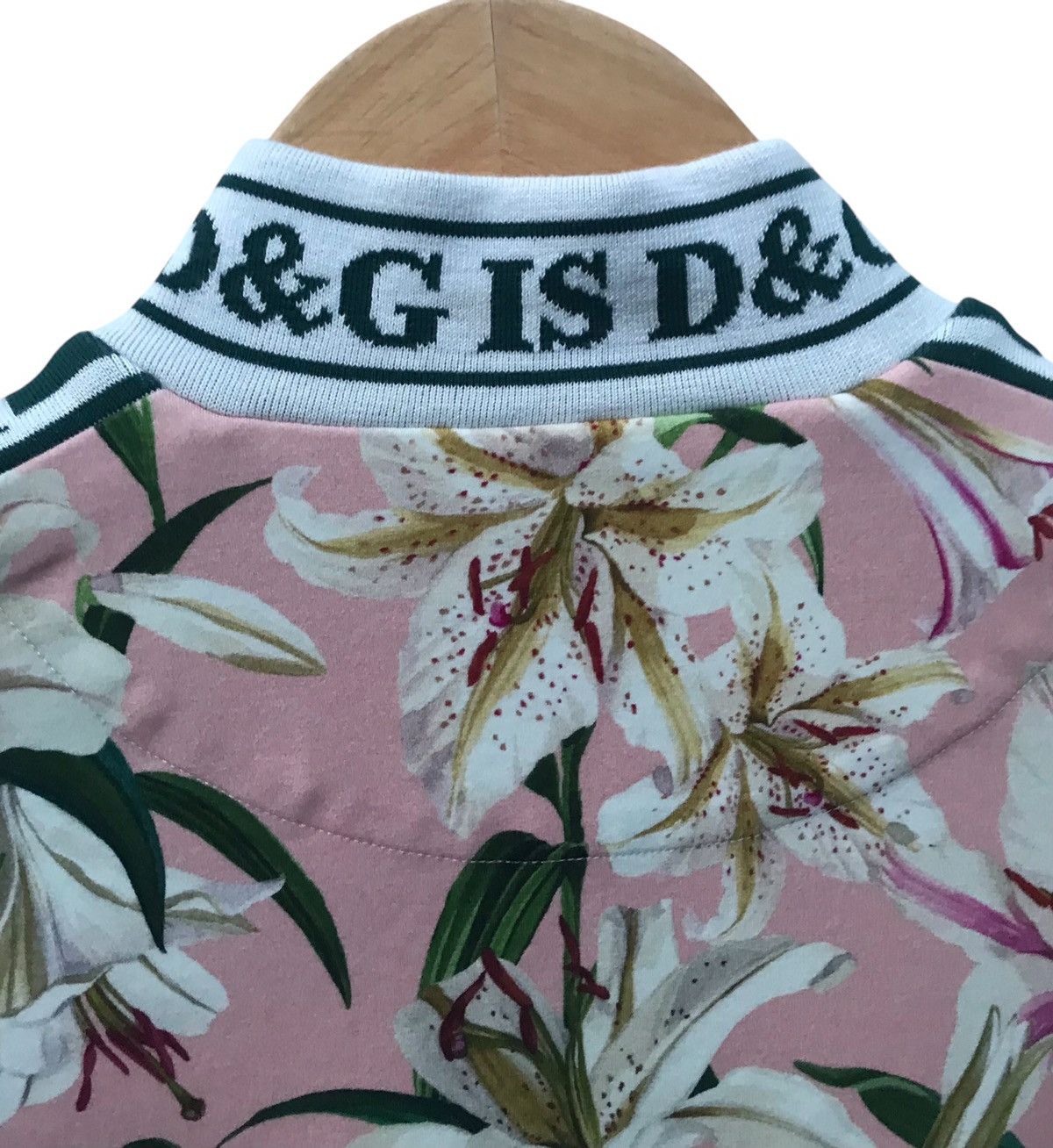 Dolce & Gabbana Dolce & Gabbana Lily Floral Overprinted Sweater Size XS / US 0-2 / IT 36-38 - 9 Thumbnail