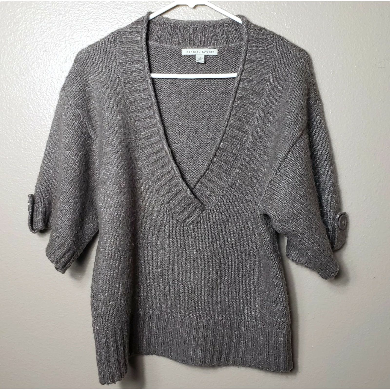 Vintage Carolyn Taylor Sweater V-Neck Half Sleeve Size S Beige Wool Mohair Blend Button Detail Womens Pullover 90s Accent? Wait no. Size S / US 4 / IT 40 - 4 Thumbnail