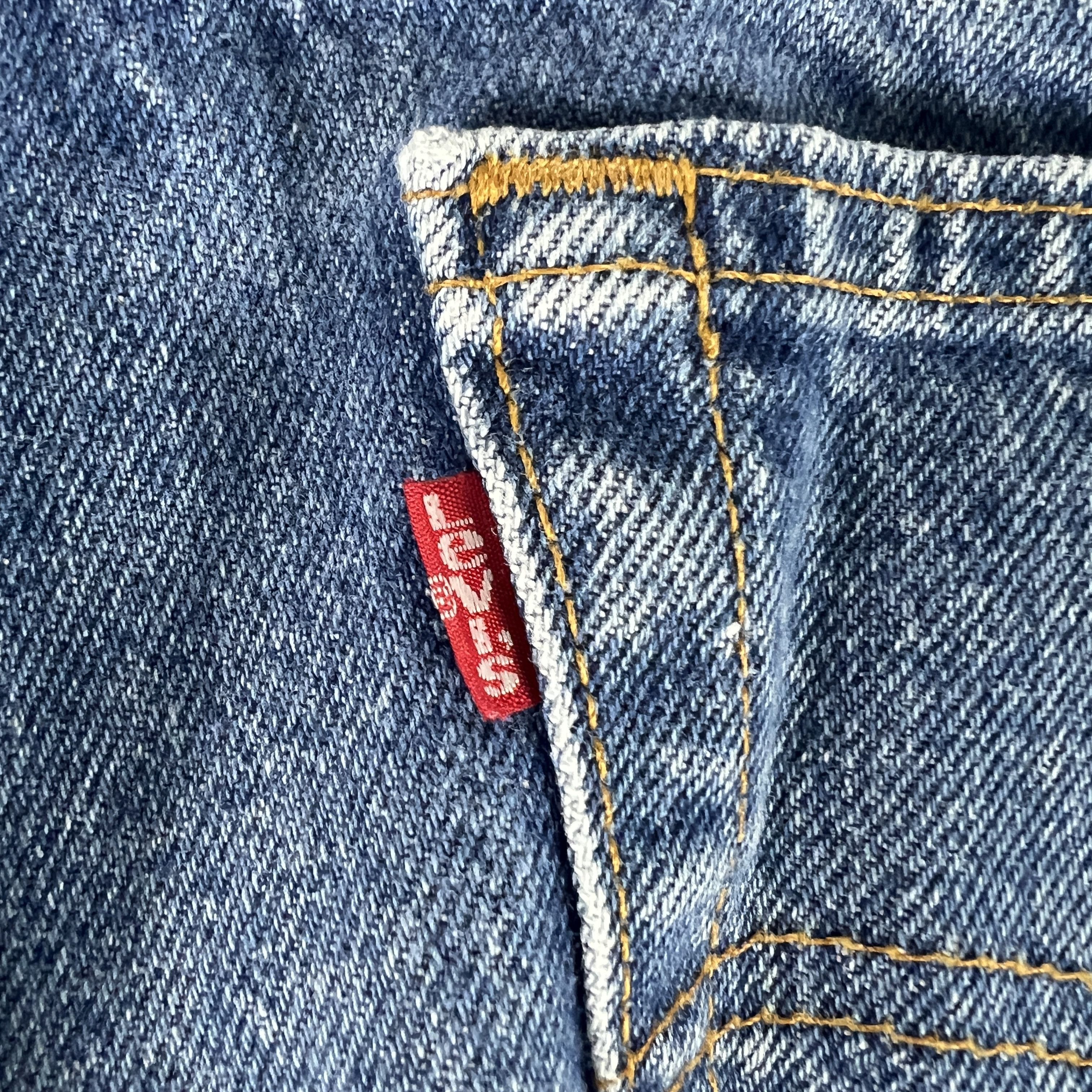 Levi's × Vintage VTG 90s Levi's Jeans 505 Straight Blue Faded Cotton Denim Size US 36 / EU 52 - 12 Thumbnail