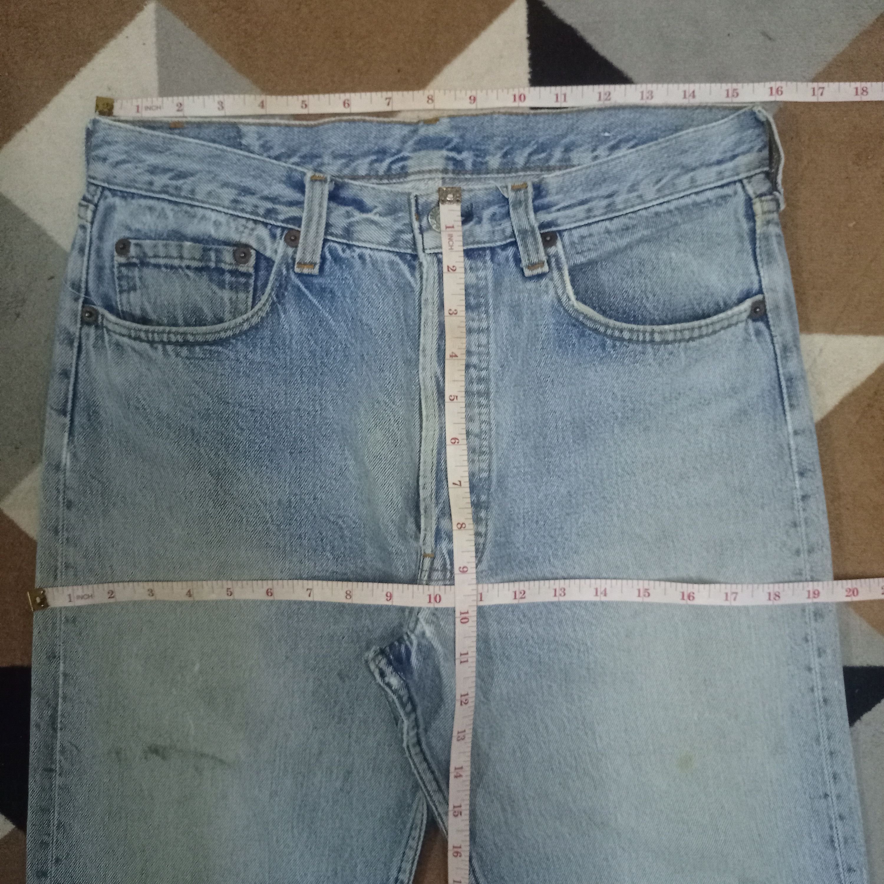 Levi's × Levi's Vintage Clothing Vintage 90s Levis 501 Blue Wash Distressed Jeans Size US 31 - 10 Thumbnail