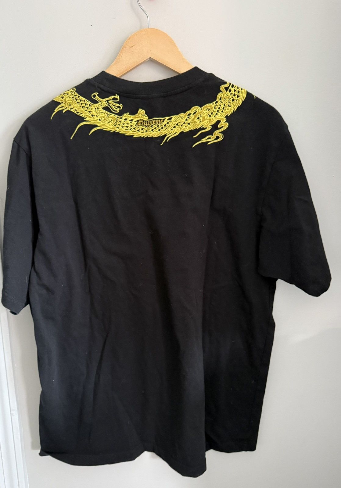 Supreme Black and Gold Embroidered Dragon TShirt New Size US M / EU 48-50 / 2 - 5 Thumbnail