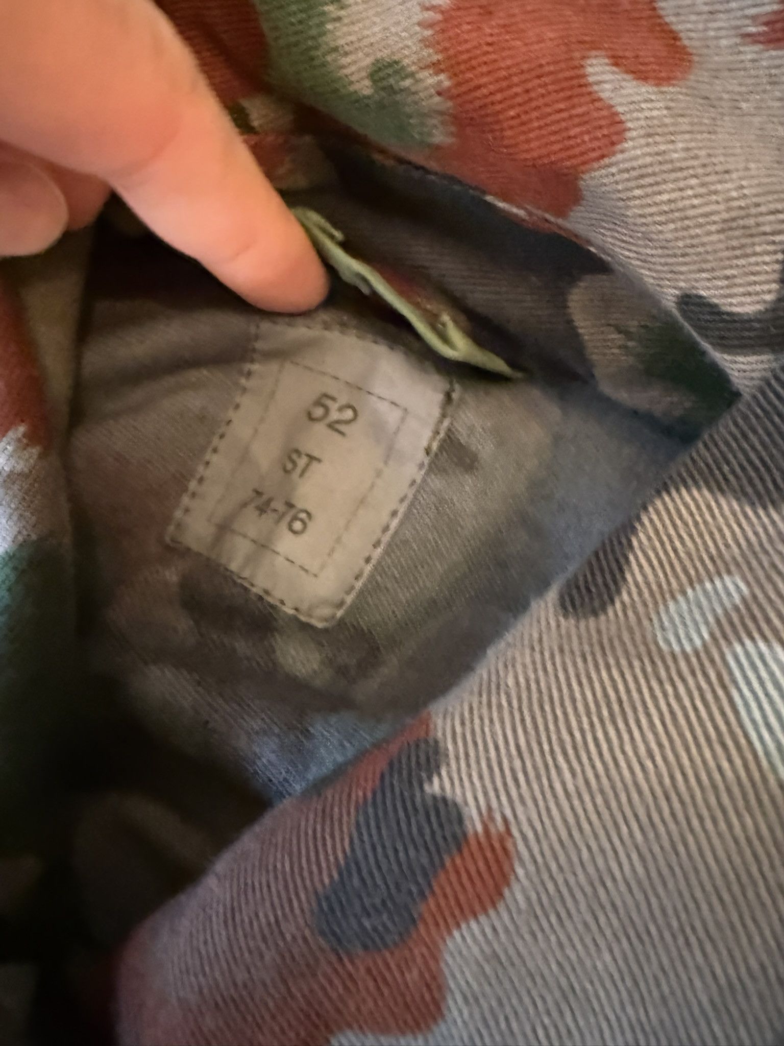 Vintage Vintage Swiss Army M61/70 Field Jacket Alpenflage Size US L / EU 52-54 / 3 - 5 Thumbnail