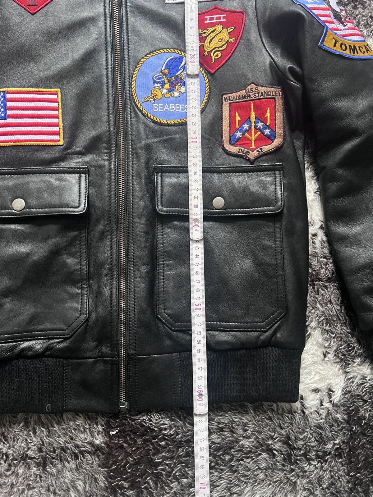 Other Vintage Women’s Leather Bomber Jacket Black with Gun Style Size US S / EU 44-46 / 1 - 7 Thumbnail