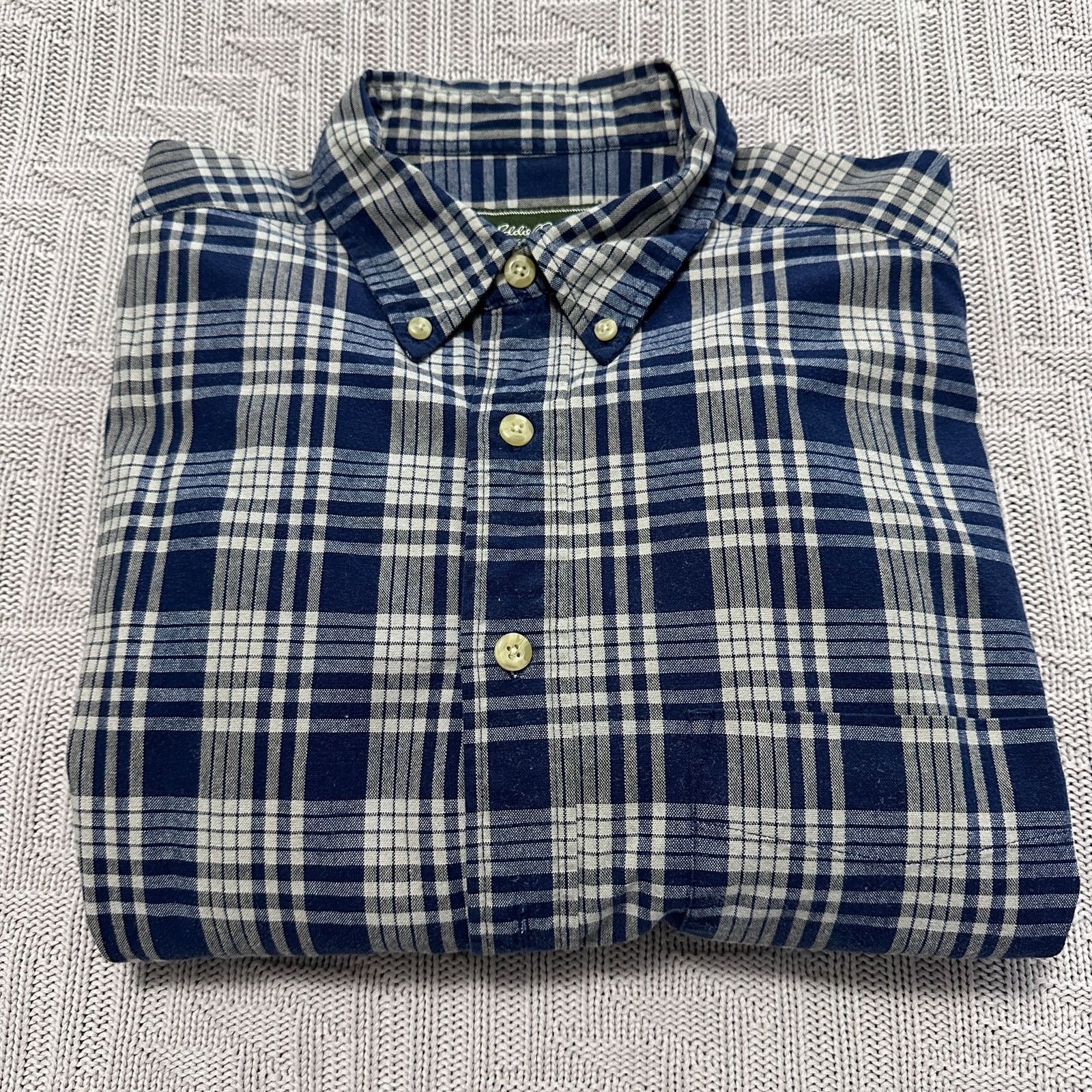 Eddie Bauer Vintage Eddie Bauer navy blue plaid button down size M Size US M / EU 48-50 / 2 - 1 Thumbnail
