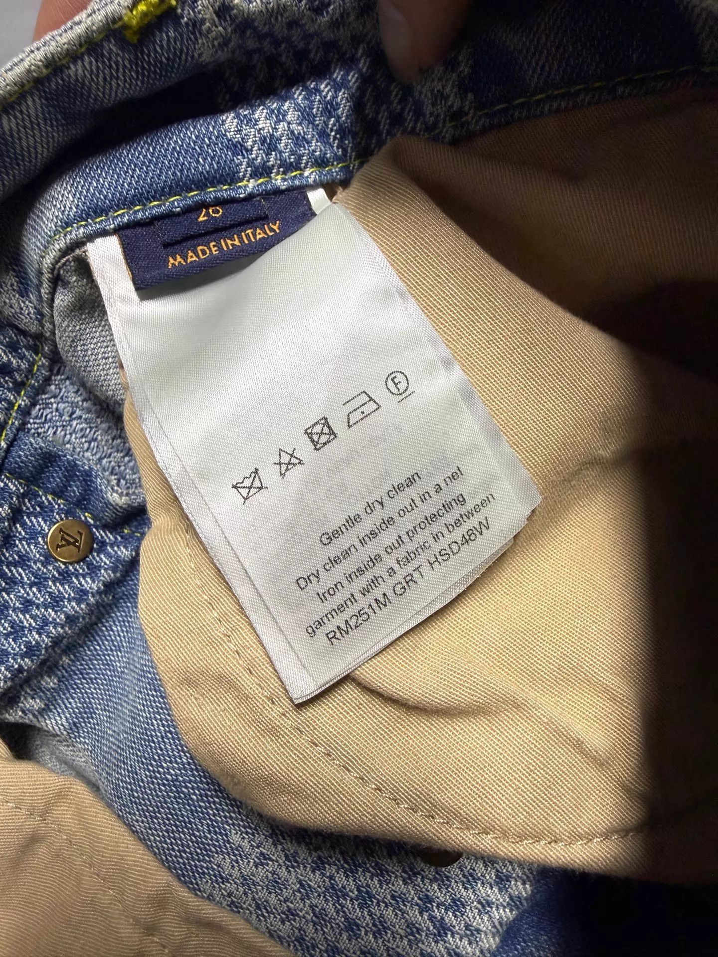 Louis Vuitton LV x Pharrell SS25 White Blue Damier Denim Pants 26 Size 26" / US 2 / IT 38 - 6 Thumbnail