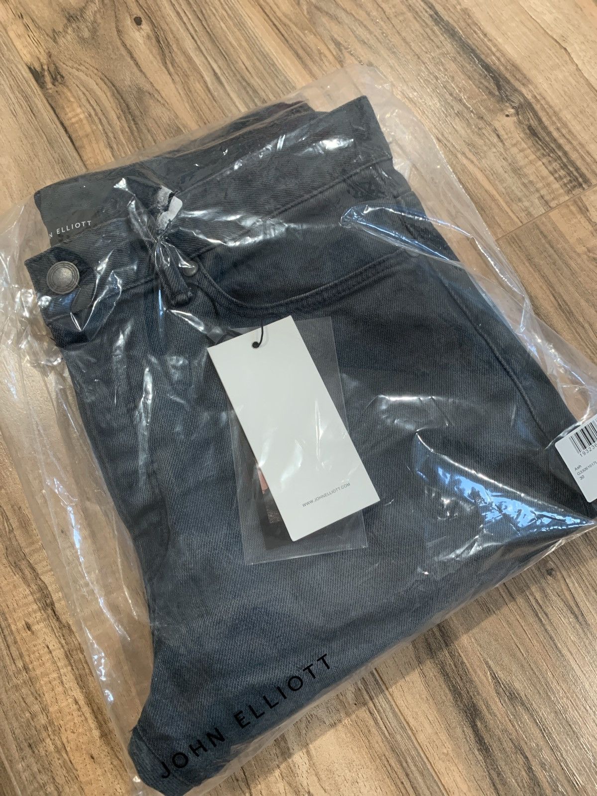 John Elliott John Elliott The Cast 2 Ash Denim Raw Hem 30 Size US 30 / EU 46 - 17 Thumbnail