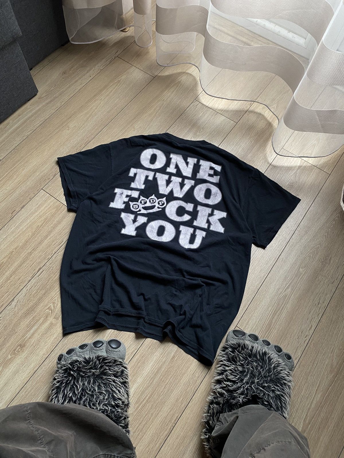 Band Tees × Vintage 🎸5FDP FIVE FINGER DEATH PUNCH VINTAGE 00’s TEE „ONE TWO F U” Size US XL / EU 56 / 4 - 1 Thumbnail