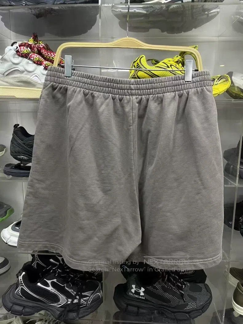 Balenciaga Balenciaga size M Shorts M size Size US 27 - 3 Thumbnail