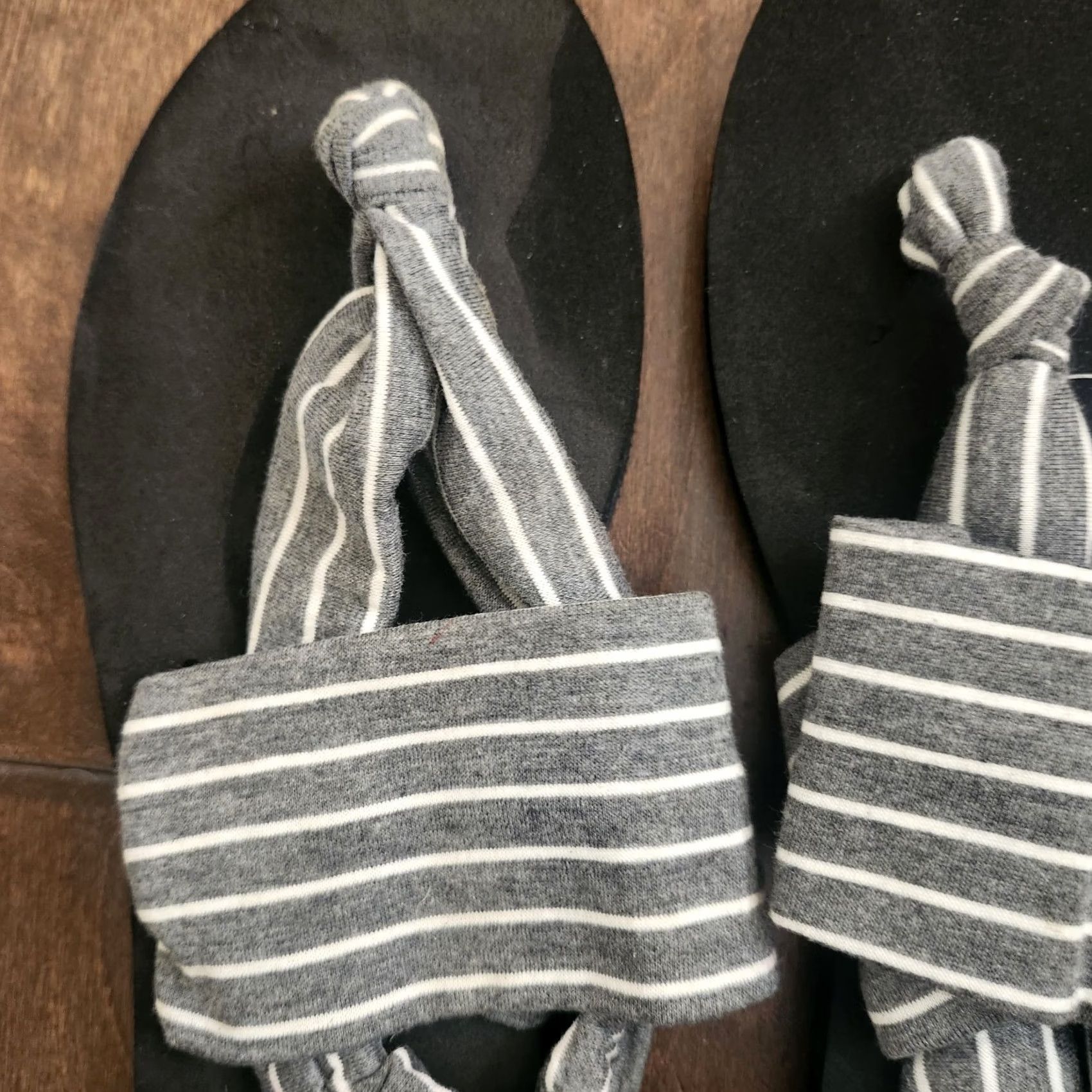 Airwalk Airwalk Womens Sandals Flip Flop Size 10 Gray Stripe Black Cloth Wrap Striped Womens Shoes Size US 10 / IT 40 - 4 Thumbnail