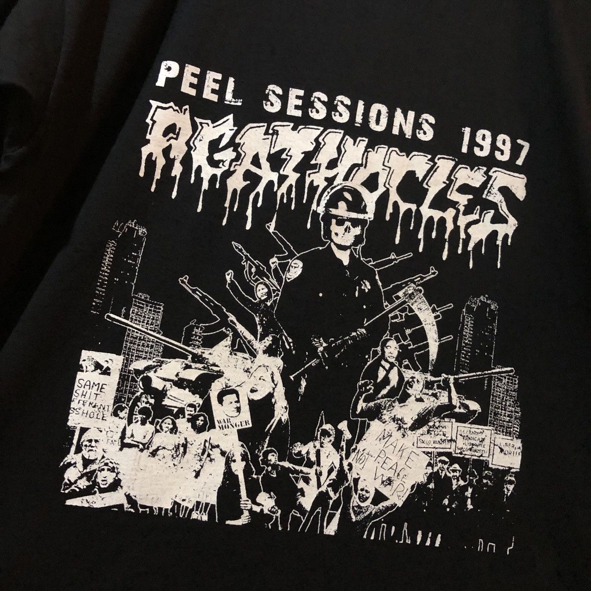 Band Tees × Fruit Of The Loom Agathocless band jennifer grind tshirt Size US L / EU 52-54 / 3 - 1 Thumbnail