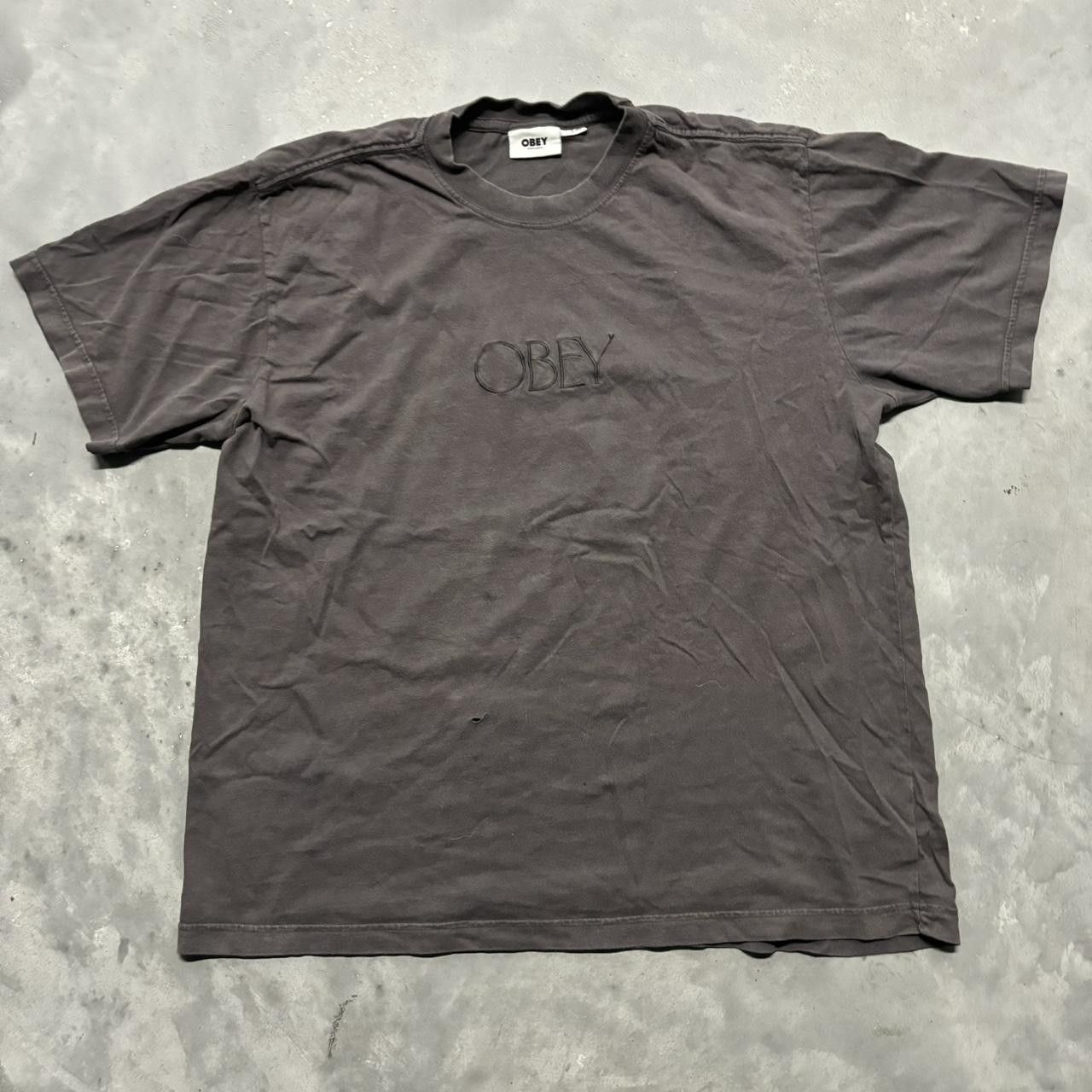 Obey Y2K/2000s Faded Charcoal Grey Obey Embroidered Spellout Tee! Size US L / EU 52-54 / 3 - 1 Thumbnail