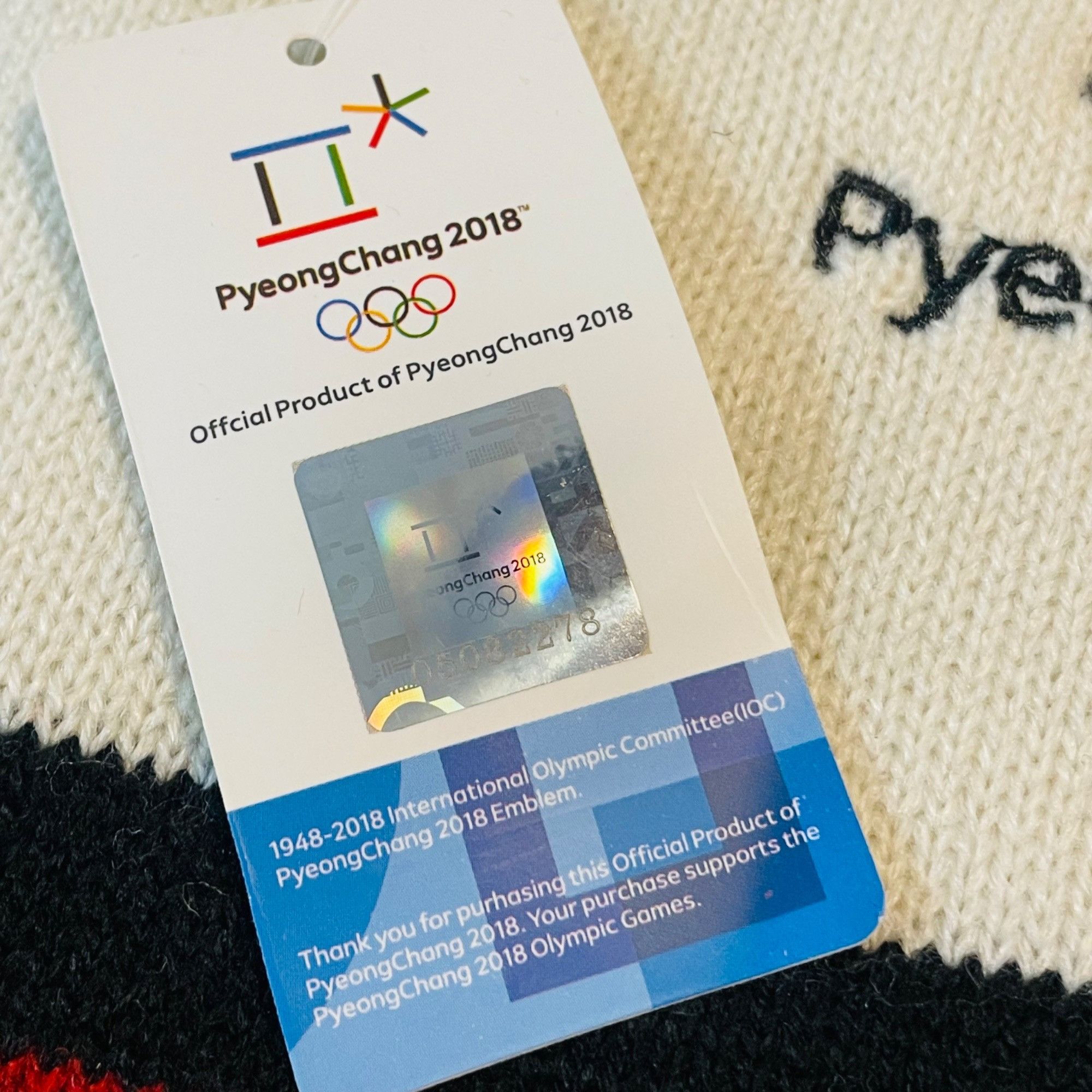 Other PyeongChang 2018 Official Red Olympic Winter Games Scarf Wor Size ONE SIZE - 11 Thumbnail
