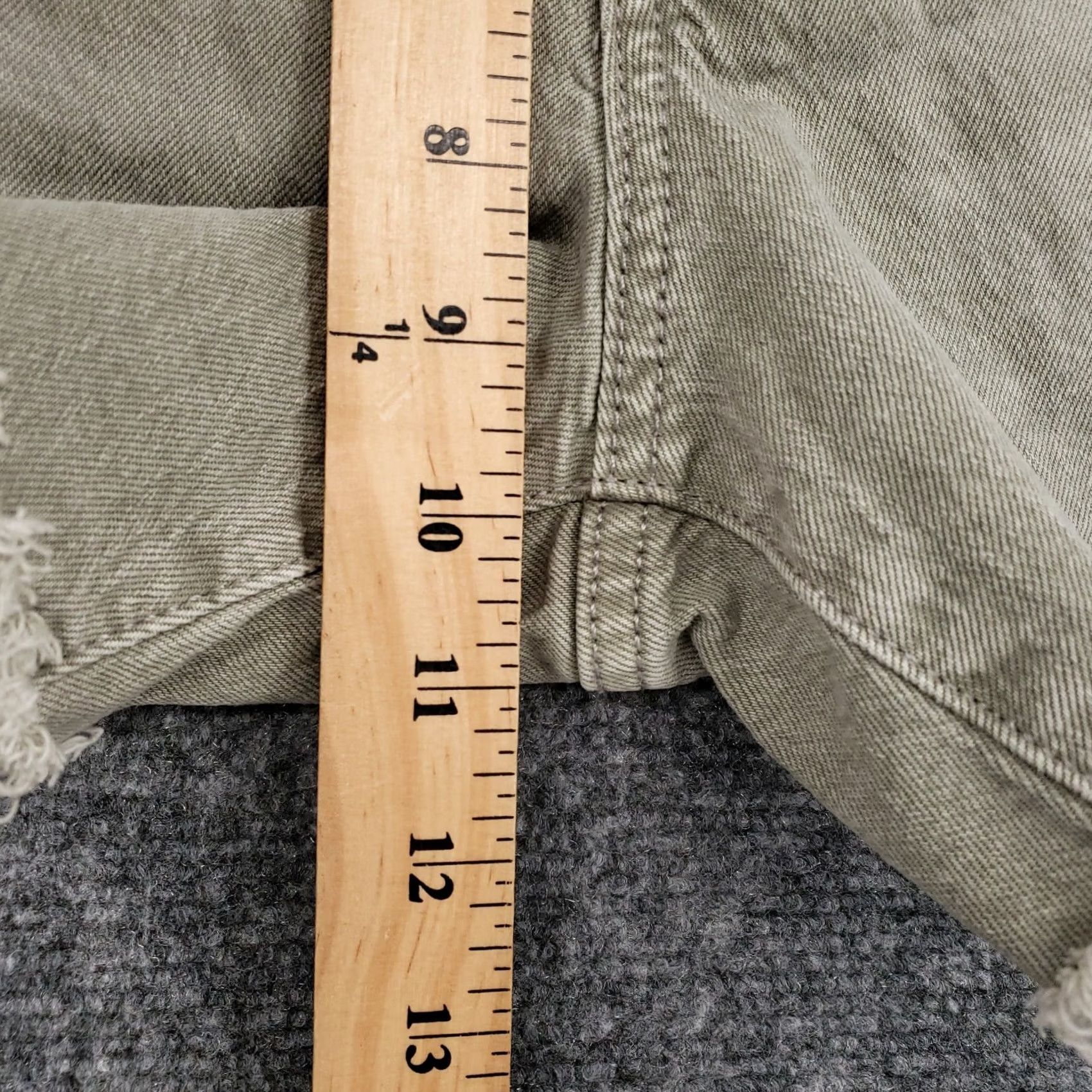 Vintage Universal Thread Green Midi Cut Off Denim Shorts Womens 2/26 Mid Rise Size 26" / US 2 / IT 38 - 6 Thumbnail