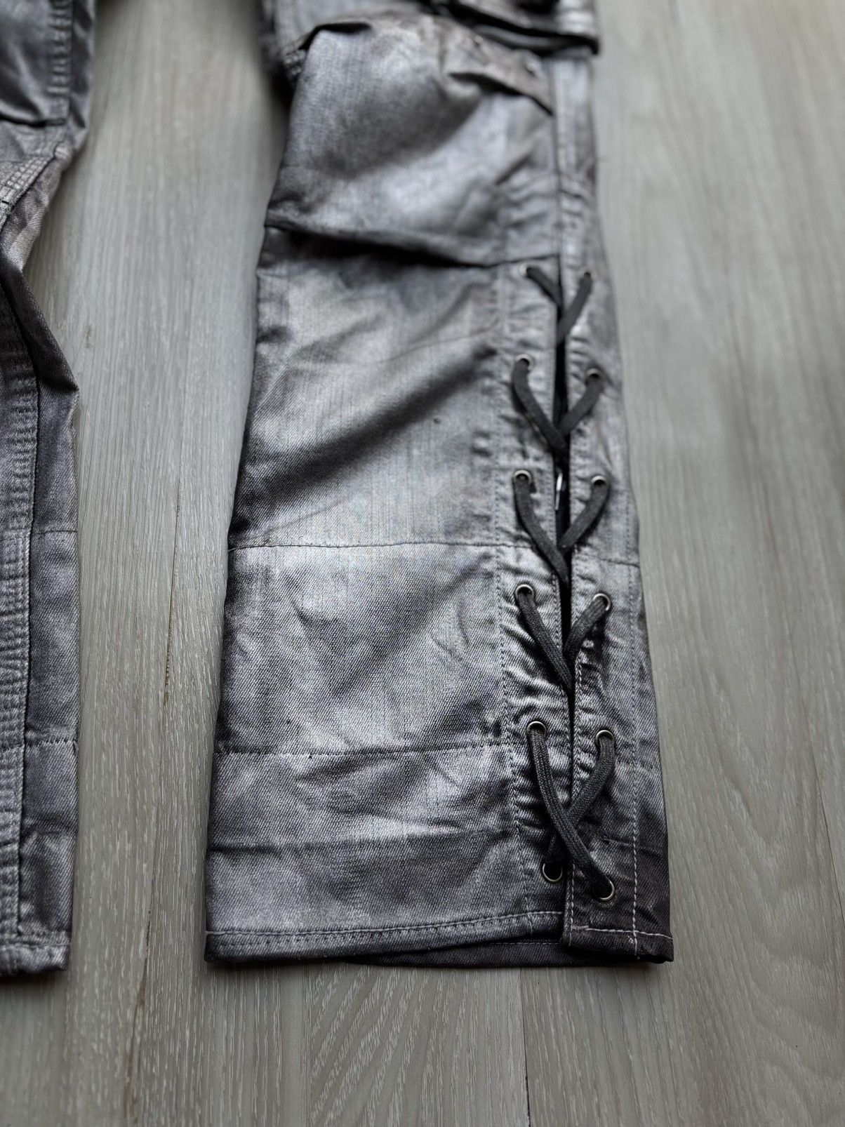 5351 POUR LES HOMMES NICOLE CLUB FOR MEN waxed cargo pants Size US 28 / EU 44 - 4 Thumbnail