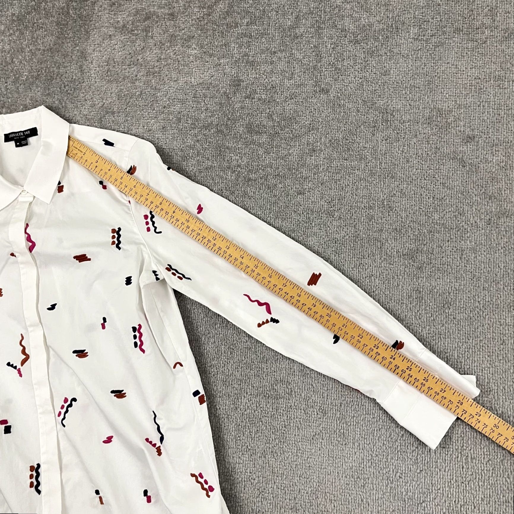 Vintage VINTAGE Lafayette 148 New York Shirt Womens Medium White Embroidered Button-Up Casual Business Wear Size M / US 6-8 / IT 42-44 - 5 Thumbnail