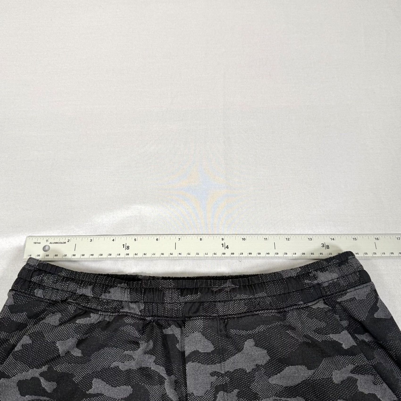 Lululemon Lululemon Shorts Mens M Gray Pace Breaker Camo Lined Running 9 Inseam Gym Size US 32 / EU 48 - 3 Thumbnail