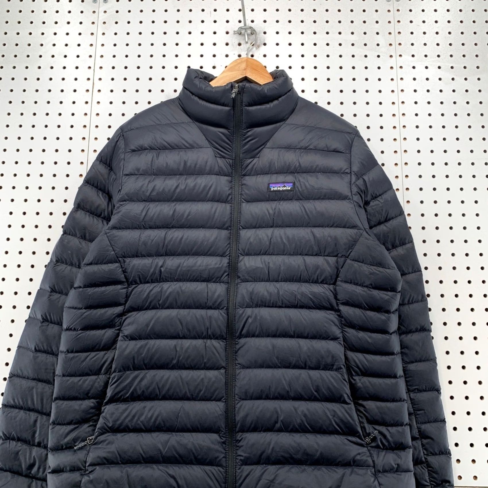 Patagonia Patagonia Down Puffer Jacket Mens Large Black Lightweight WinterFA24 Size US L / EU 52-54 / 3 - 4 Thumbnail