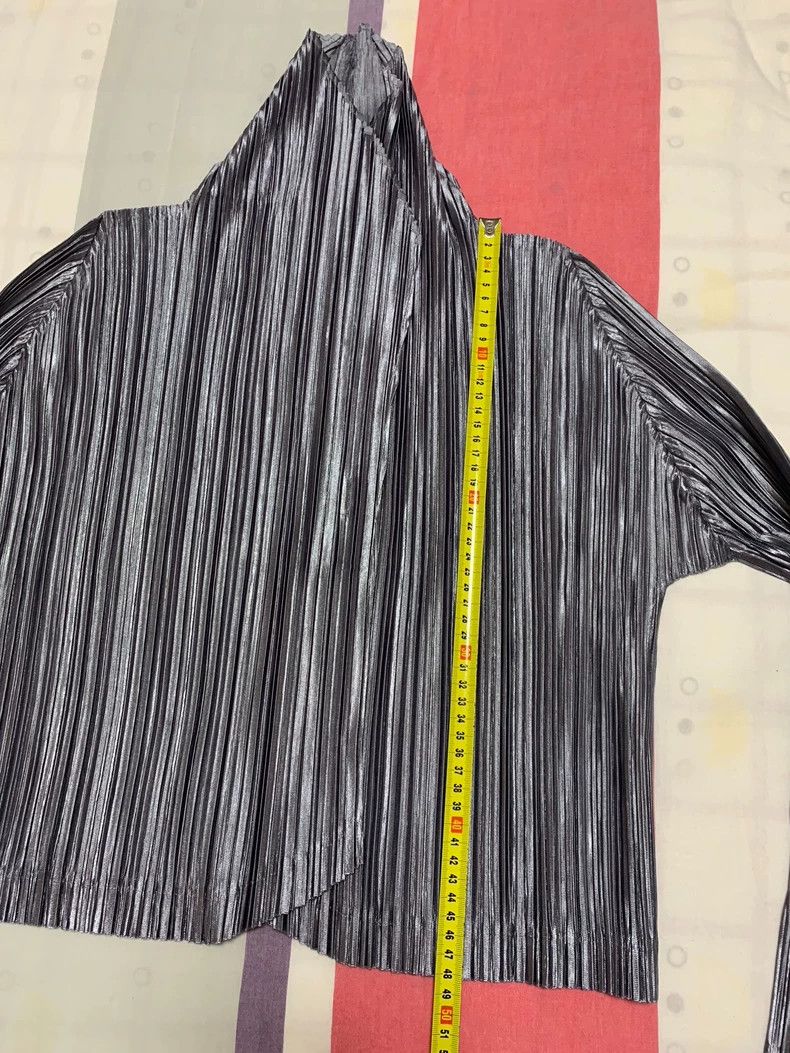 Other Issey Miyake Dark grey pleated coat Size L / US 10 / IT 46 - 6 Thumbnail