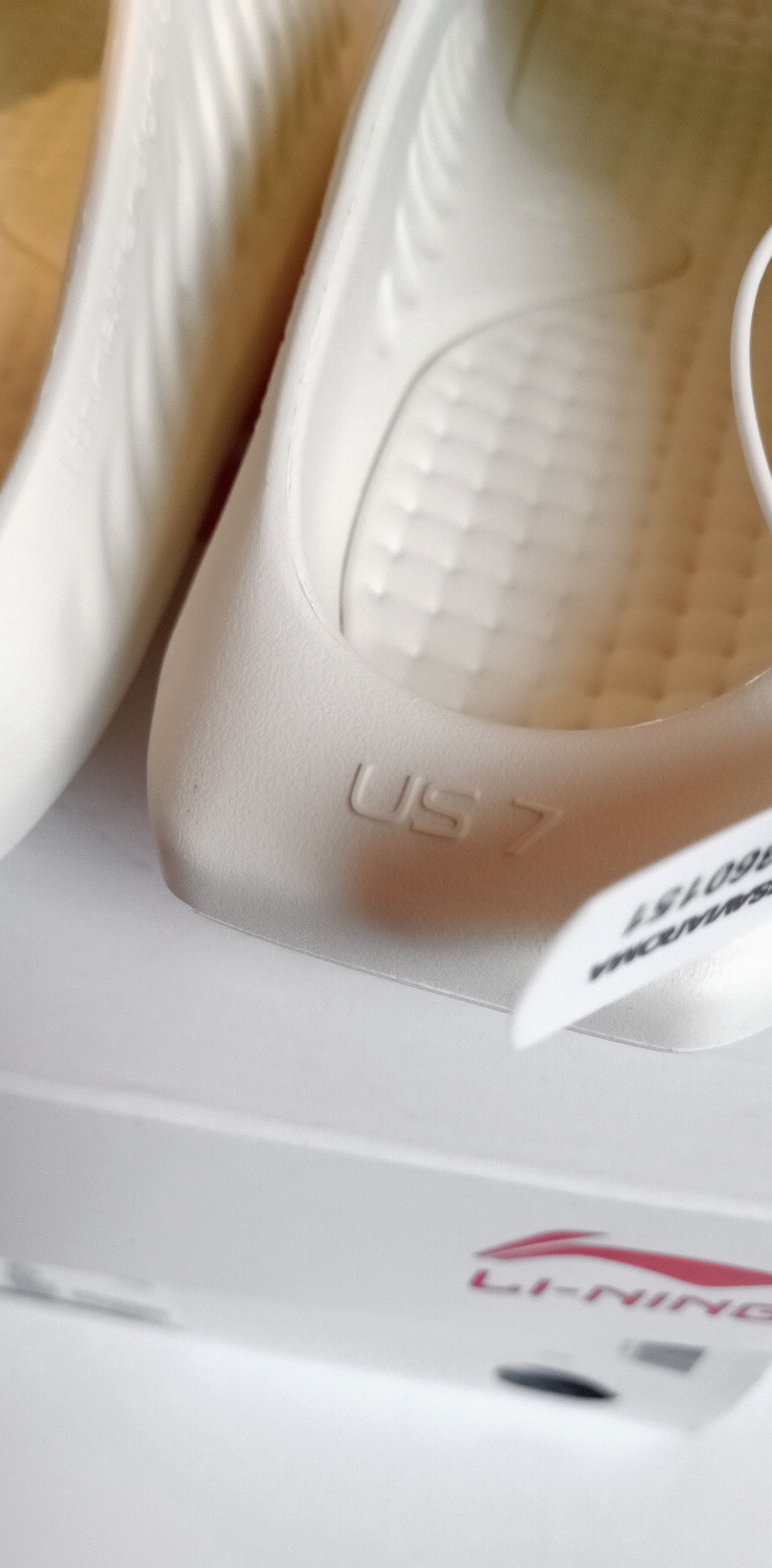Li-Ning Li-Ning Xuankong Slay 'Creamy White' Slide Sandals AZST011-1 Size US 7 / EU 40 - 15 Thumbnail