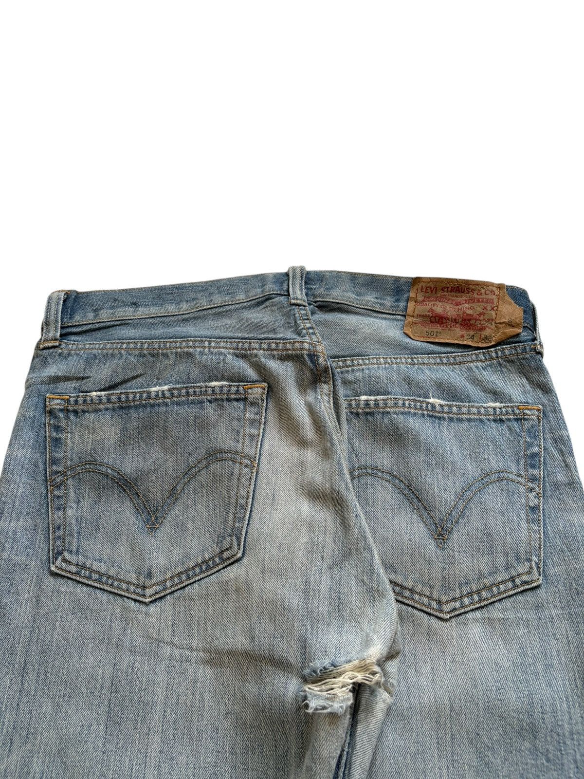Levi's Vintage 90s Levis 501 Blue Wash Distressed Loose Baggy Jeans Size US 34 / EU 50 - 10 Thumbnail