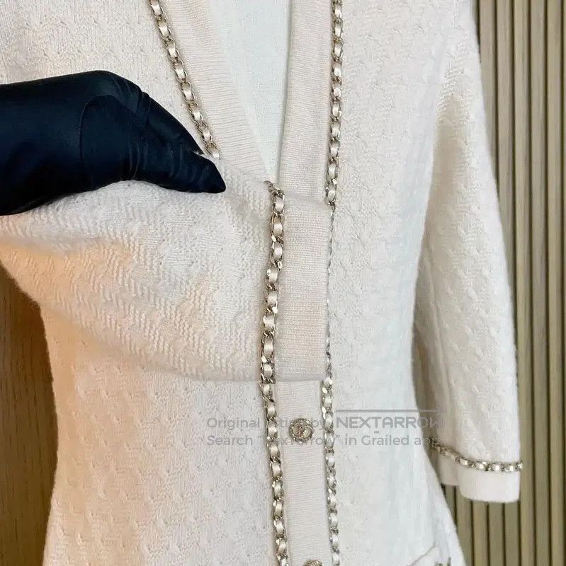 Chanel Chanel White Cashmere Chain Cardigan . Size S / US 4 / IT 40 - 5 Thumbnail