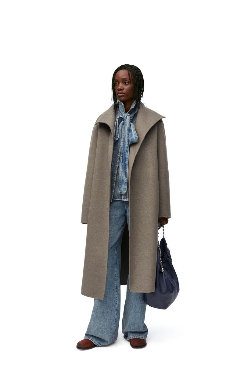 Loewe o1in1g0426 Belted Coat in Taupe Melange Size M / US 6-8 / IT 42-44 - 2 Thumbnail