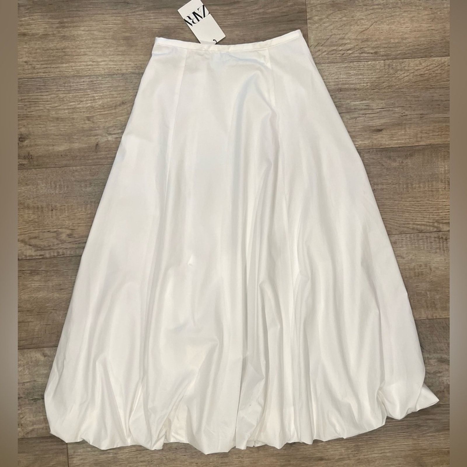 Zara ZARA BLOGGER FAVE!!! Balloon Hem Midi Skirt (L) Size 30" / US 8 / IT 44 - 15 Thumbnail
