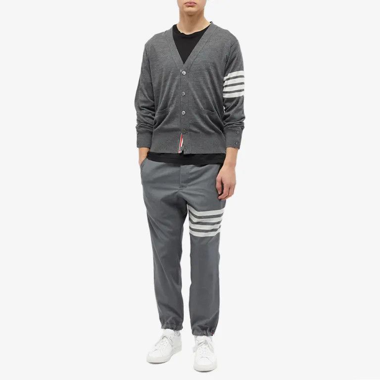 Thom Browne o1s22i1n1124 Merino Wool Cardigan in Grey Size US XXL / EU 58 / 5 - 4 Thumbnail