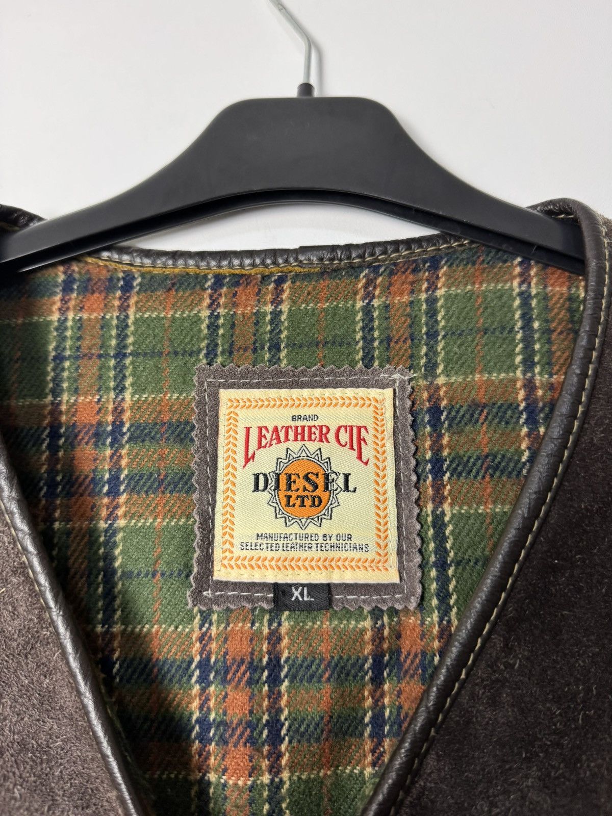 Diesel Vintage Diesel Leather Suede VestPlaid Lined Archive 90s Size US XL / EU 56 / 4 - 5 Thumbnail