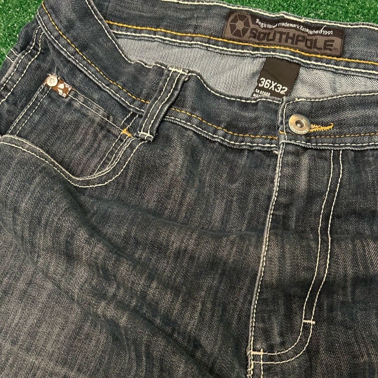 Southpole VINTAGE Southpole Jeans Baggy Grunge Y2K Mens Size 36 Denim Wash 32 Inseam Dark Blue Wide-Leg Skater Hip Hop Punk JNCO Style Size US 36 / EU 52 - 4 Thumbnail