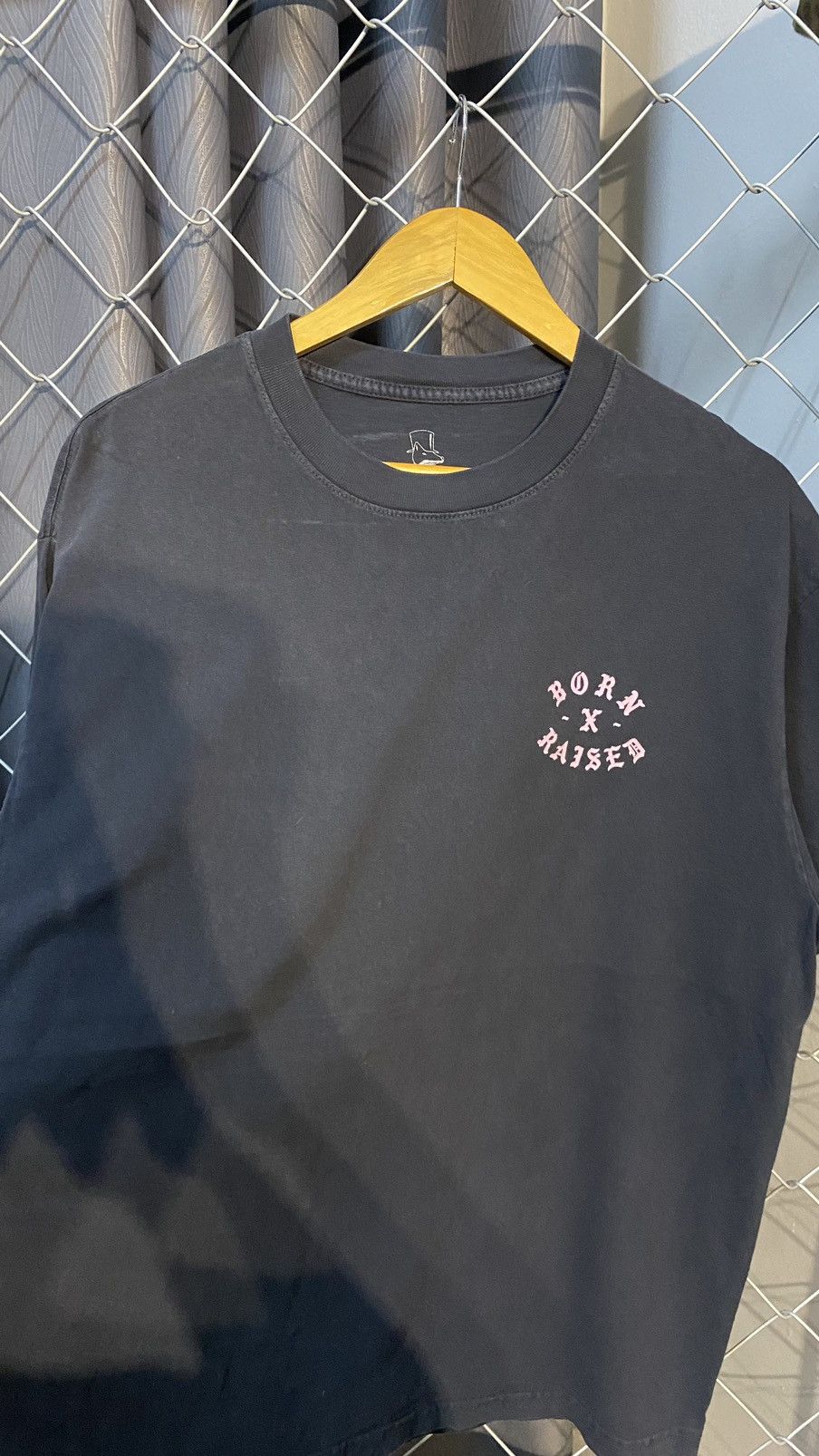 Born X Raised ‼️NEED GONE‼️ BORN X RAISED BACKHIT TSHIRT BLACK LARGE Size US L / EU 52-54 / 3 - 3 Thumbnail