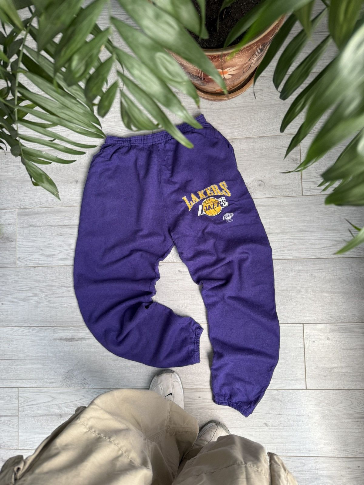 NBA × Nutmeg Vintage Track pants NBA Los Angeles Lakers nutmeg jersey 90s Size US 32 / EU 48 - 1 Thumbnail
