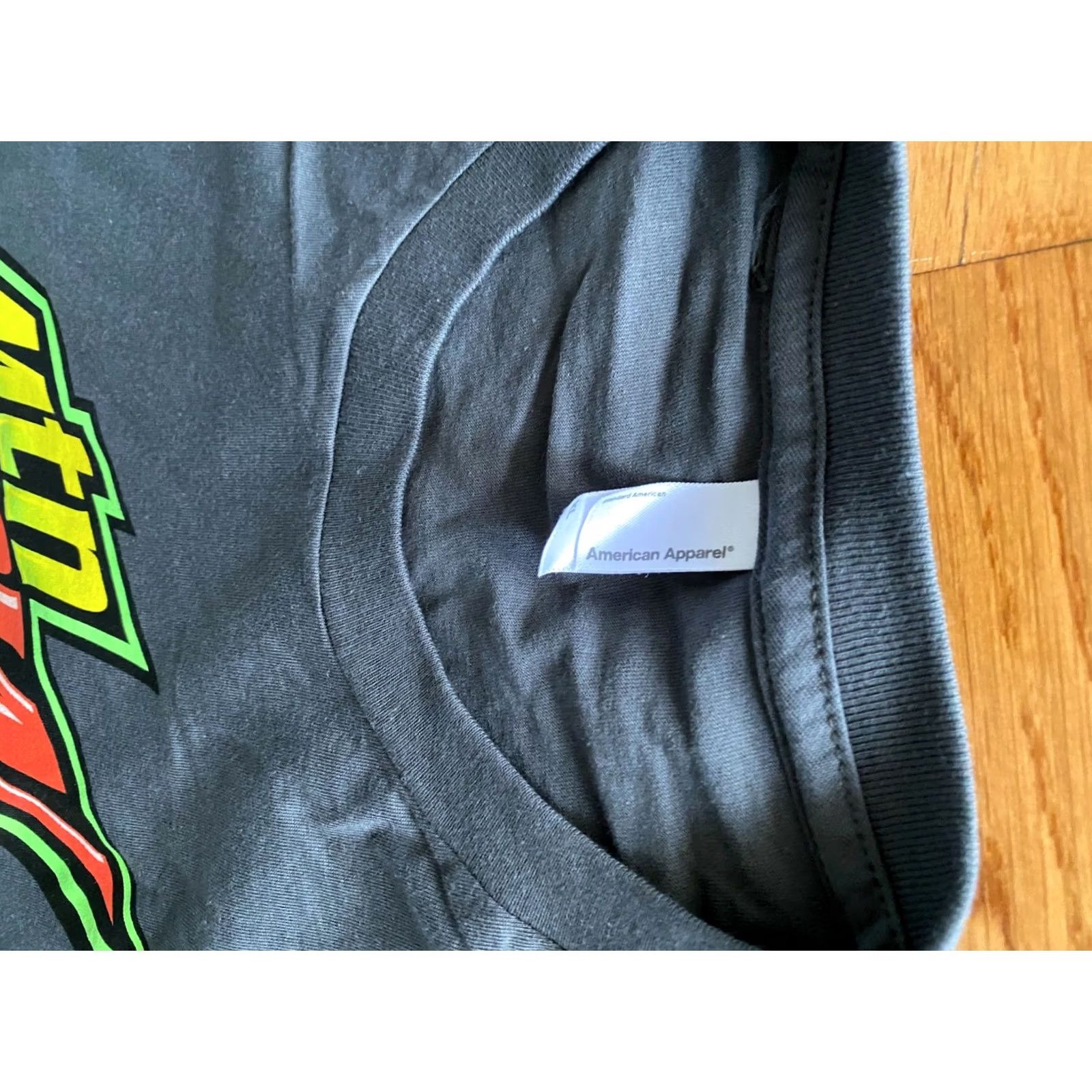 Vintage VINTAGE Mountain Dew Pitch Black Short Sleeve T Shirt Logo Soda Pop Snack Drink XL Men Black Long Sleeve Shirt Mens XL Shirt Size US XL / EU 56 / 4 - 4 Thumbnail