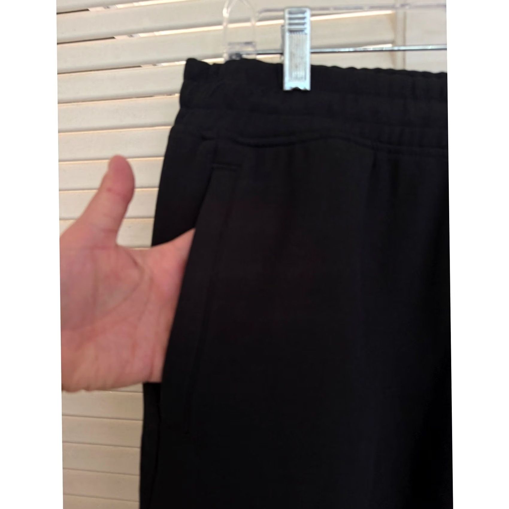 Gymshark Gymshark Black React 5" Shorts Pocket Lounge Athleisure Hidden Drawstring Men L Size US 33 - 3 Thumbnail