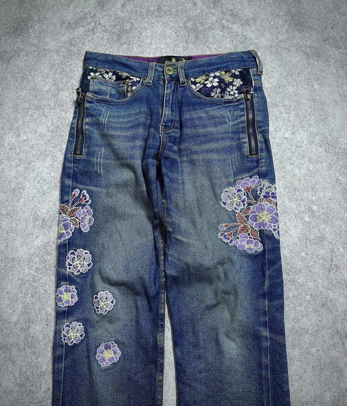 Japanese Brand Japanes Brand Embroidery Karakuri Style Jeans Size US 28 / EU 44 - 4 Thumbnail