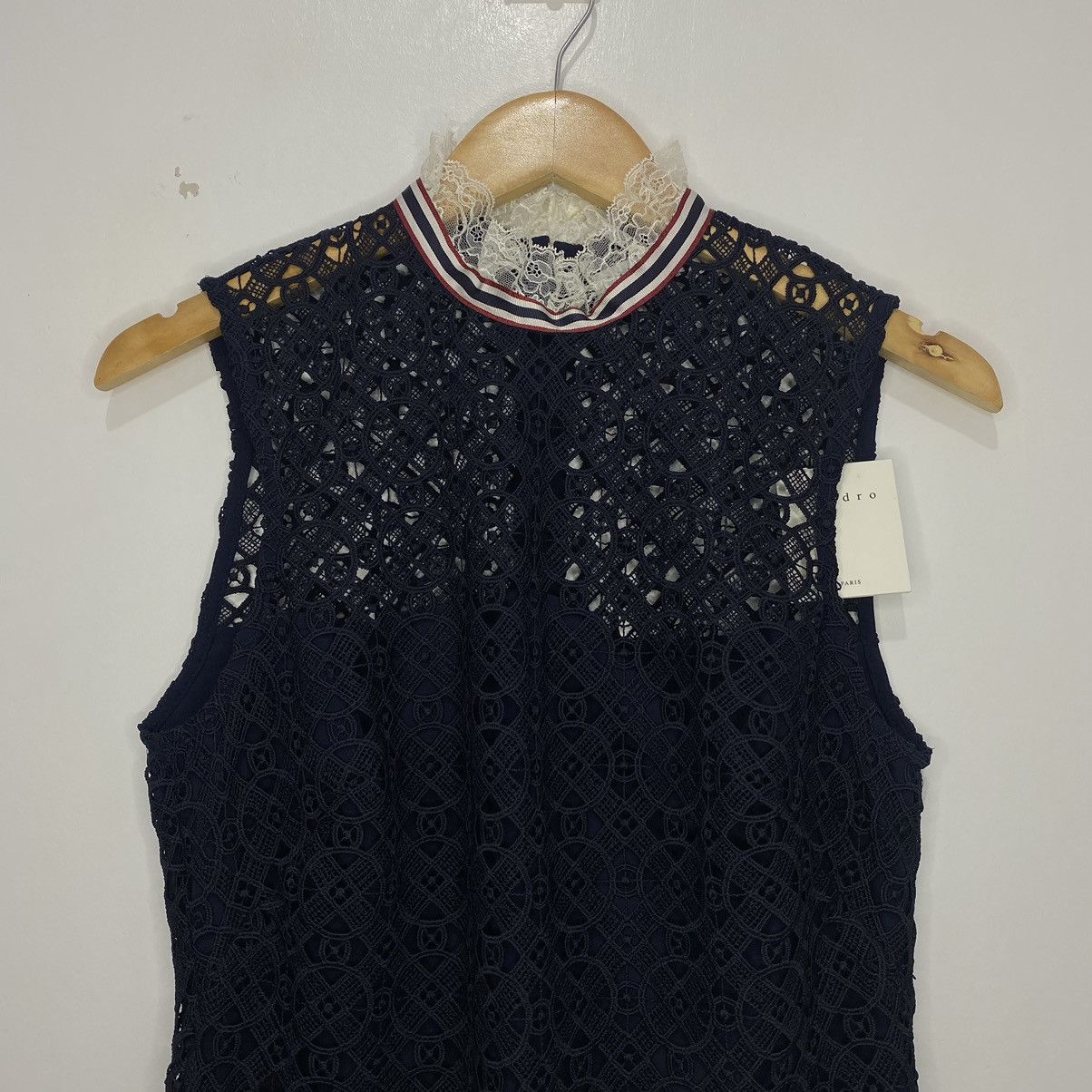 Sandro Sandro Dovera Lace Mini Dress Size S / US 4 / IT 40 - 3 Thumbnail